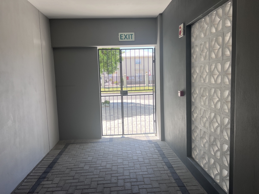 2 Bedroom Property for Sale in Table View Western Cape